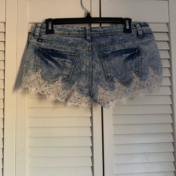 Jean Shorts w/ Lace - Picture 2 of 2